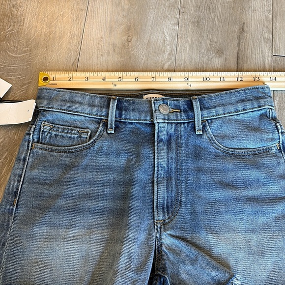 BNWT Sunday Best Aritzia Raw Hem Denim Shorts Women’s Size 2 Waist 27” - Picture 5 of 8